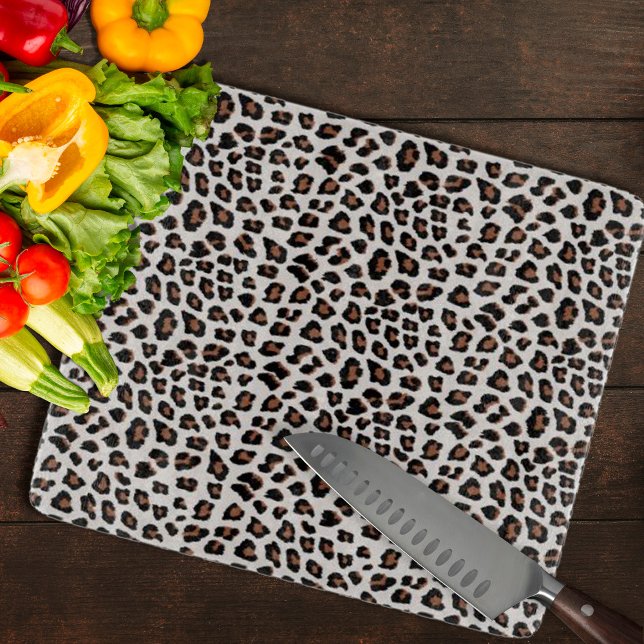 Tabla De Cortar Impresión de leopardo (Leopard Print Cutting Board by Looly Elzayat
)