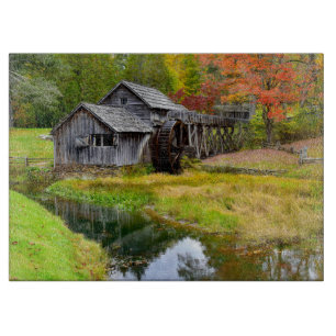 Tabla De Cortar Mabry Mill en otoño