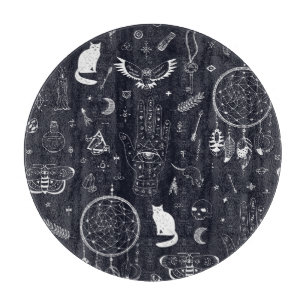 Tabla De Cortar Magia de Halloween: Patrón de Doodle Vintage.