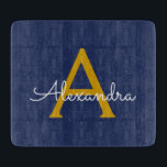Tabla De Cortar Navy Blue Gold Modern Script Girly Monograma Nombr<br><div class="desc">Placa de corte de nombres de monograma de escritura simple azul marino y oro. Esto hace que la graduación perfecta, el cumpleaños, el boda, la ducha de novia, el aniversario, la ducha de bebé o la fiesta de soltera sea un regalo para alguien que ama el lujo glam y los...</div>