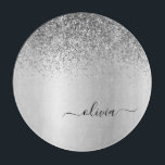 Tabla De Cortar Nombre femenino con brillo plateado y negro en let<br><div class="desc">Tabla de cortar con nombre monograma de metal cepillado con brillo plateado y purpurina. Esto hace que el regalo perfecto para graduación,  cumpleaños,  boda,  despedida de soltera,  aniversario,  baby shower o fiesta de soltera para alguien que ama el glamour de lujo y los estilos chic.</div>