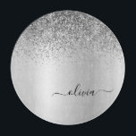 Tabla De Cortar Nombre femenino de brillo plateado y negro con gui<br><div class="desc">Tabla de cortar con monograma de metal con brillo plateado falso y brillo metálico. Esto hace que sea el regalo perfecto para graduación,  cumpleaños,  boda,  ducha de novia,  aniversario,  ducha de bebé o fiesta de despedida de soltera para alguien que ama el glamour de lujo y los estilos chic.</div>