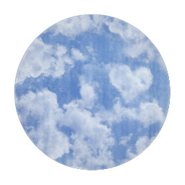 Tabla De Cortar Nube De Corazón Aburrido En Cielo Azul Feliz