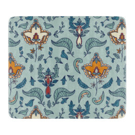 Tabla De Cortar Ornate floral pattern on a pale blue background