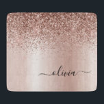 Tabla De Cortar Oro Rosa - Monograma de Nombre con Brillo Rosa Cla<br><div class="desc">Tabla de Cortar con Monograma de Metal Rosa Oro - Brillo Rosa Claro con Efecto de Hoja de Aluminio y Brillo Metalizado. Esto hace el regalo perfecto para graduación, cumpleaños, boda, ducha de novia, aniversario, ducha de bebé o fiesta de despedida de soltera para alguien que ama el lujo y...</div>