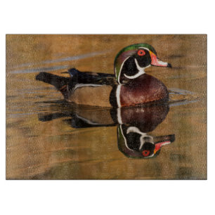 Tabla De Cortar Pato de madera en el lago Dorado