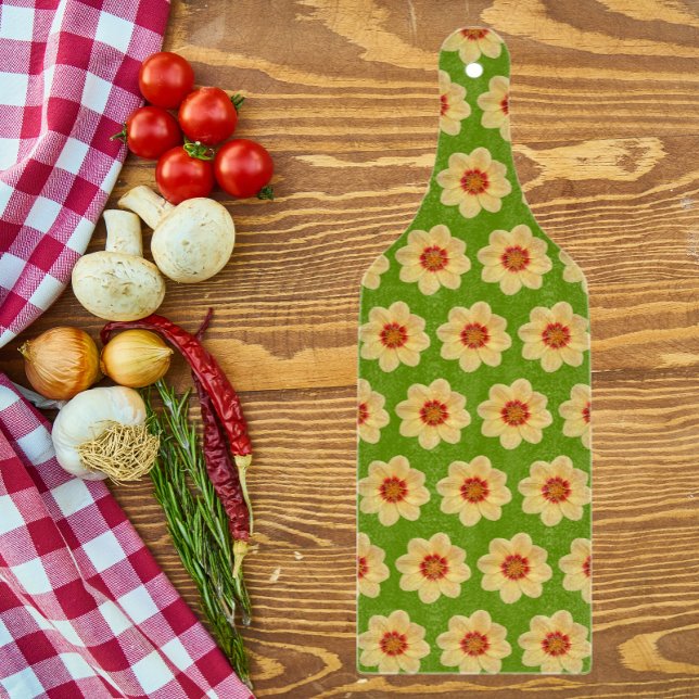 Tabla De Cortar Patrón floral de Dahlia amarillo en verde (In Situ)