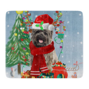 Tabla De Cortar Perro de Cairn Terrier en la nieve con regalos de