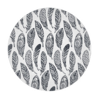 Tabla De Cortar plumas tribales dibujadas a mano, patrón vintage.