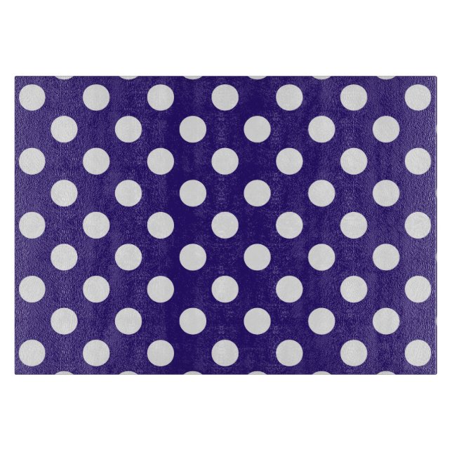 Tabla De Cortar Pos de polka blanco sobre azul oscuro (Anverso)