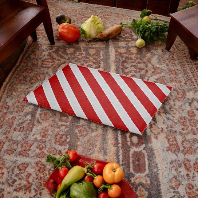 Tabla De Cortar Rayas diagonales rojas blancas (Chopping Board)