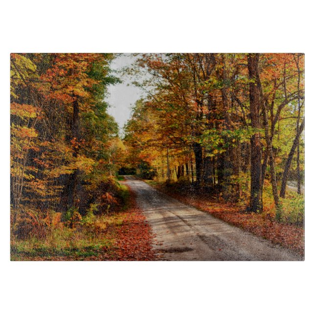 Tabla De Cortar Sendero de madera con follaje de otoño (Anverso)