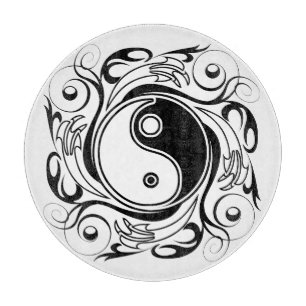 Tabla De Cortar Símbolo de Yin & Yang estilo de tatuaje en negro y