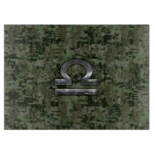 Tabla De Cortar Símbolo libra zodiaco en camuflaje verde digital