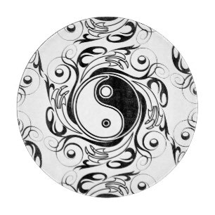 Tabla De Cortar Símbolo Yin & Yang negro y blanco estilo tatuaje