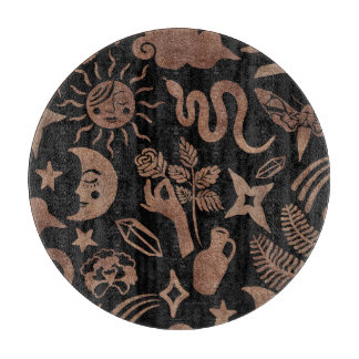 Tabla De Cortar Símbolos místicos: serpiente, sol, luna.