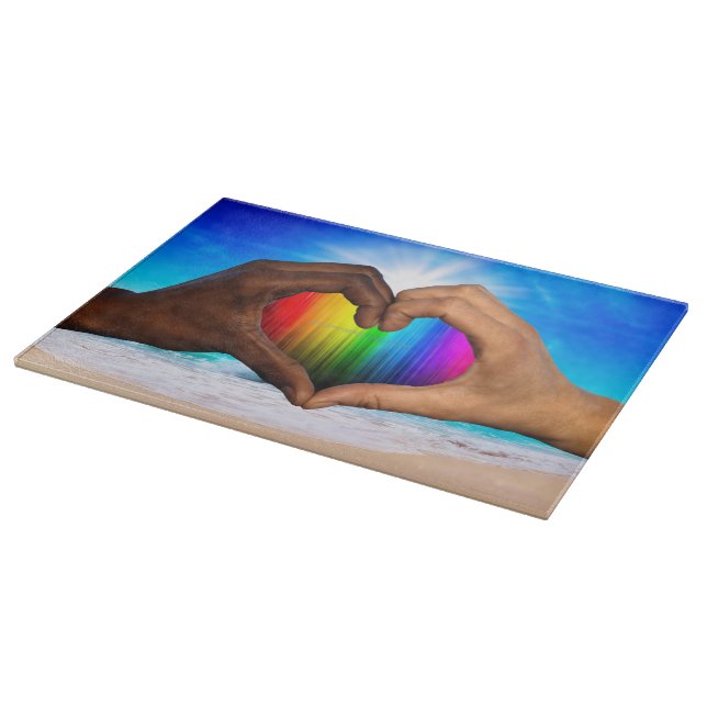 Tabla De Cortar SlipperyJoe es un hombre interracial de dos manos. (Borde)