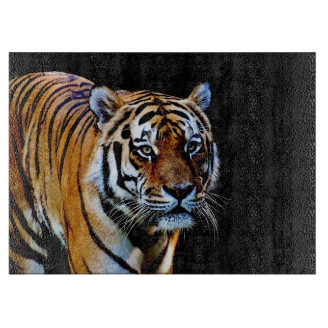 Tabla De Cortar Tigre Guay con fondo negro (Anverso)