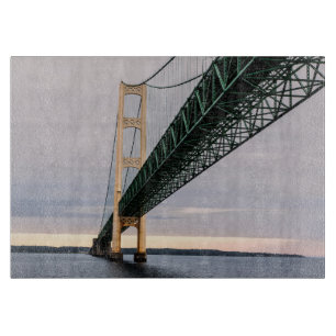 Tabla De Cortar Una vista del puente de Mackinac desde el lago Mic