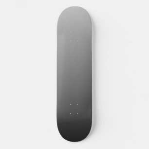 Tabla de skate de pavimento sucio totalmente perso