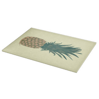Tablas de corte de piña madura entera