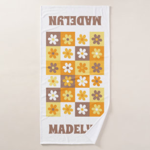Tablero de ajedrez amarillo y marrón