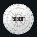 tablero de dardos con nombres de monograma gris bl<br><div class="desc">tablero de dardos blanco moderno con un nombre de tipografía negra y monograma gris. Personaliza con el nombre y la inicial.</div>