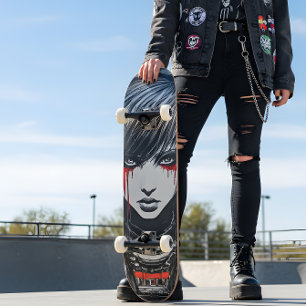 Tablero de monopatín de chica ciberpunk emo urbana