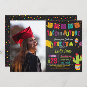 Taco sobre una futura invitación a graduación - Fo