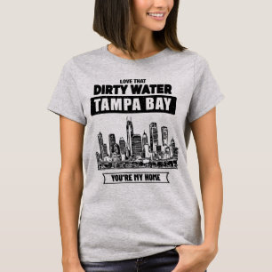 Tampa Bay Eres mi camiseta negra con texto en casa