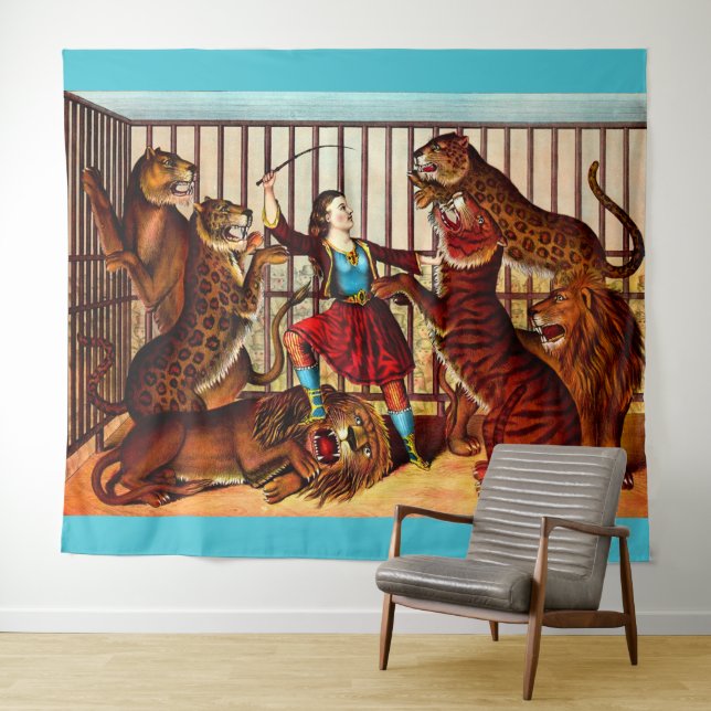 Tapiz 1874 La Reina De Los Leones (In situ (horizontal))