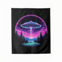 Alien Spaceship Retro Futurista