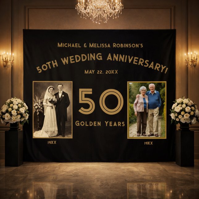 Tapiz Aniversario de Bodas número 50 - Años Dorados Pho (Elegant black and gold 50th anniversary backdrop in luxury ballroom setting.)