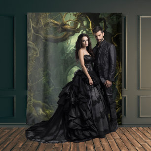 Tapiz Arco y árboles inclinados góticos Moody Dark