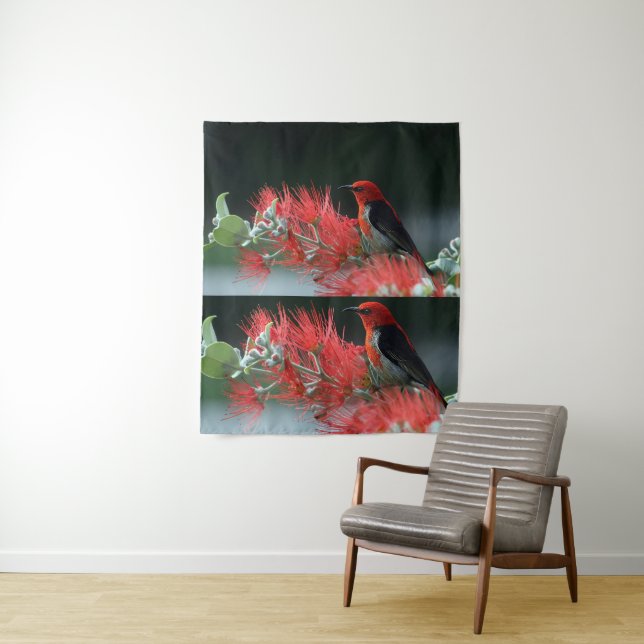 Tapiz Ave rojo en el arte de la pared de la rama verde - (In situ)