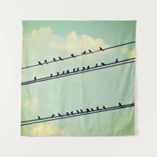 Tapiz Aves con cables, cielo azul vintage.