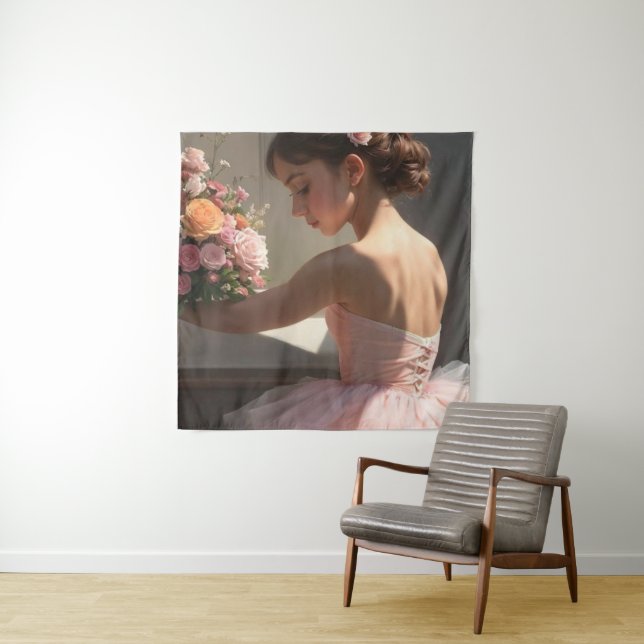 Tapiz Bailarina sujetando un ramo de flores (In situ)