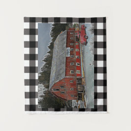 Tapiz Barno y camión rojos sobre tapicería de plástico