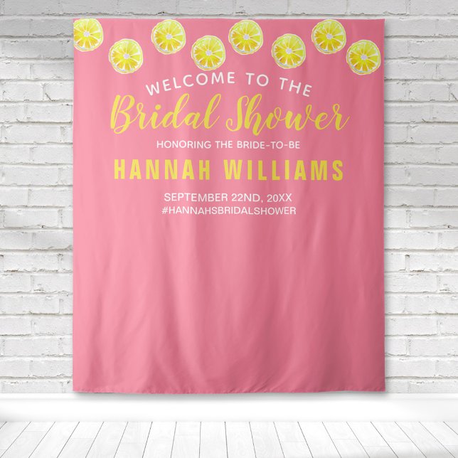Tapiz Bienvenida a la despedida de soltera en acuarela d (Lemon slices for a bridal shower welcome tapestry with a pink background that is perfect for photos.)