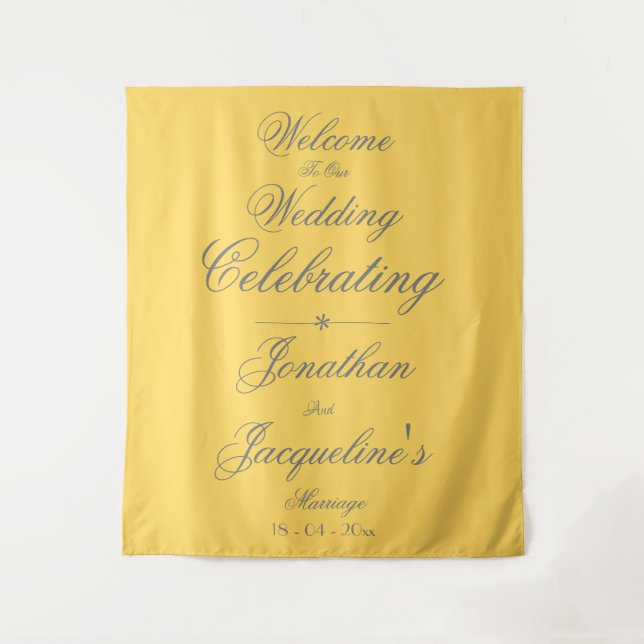 Tapiz Bienvenida Chic de Boda Amarillo Soleado con Letra (Anverso)
