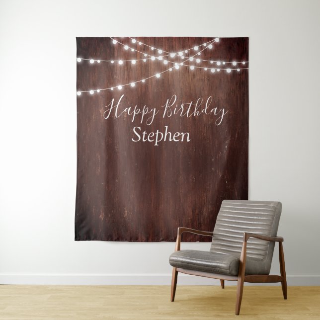Tapiz BIrthday Dark Rustic String Lights Personalizado d (In situ)