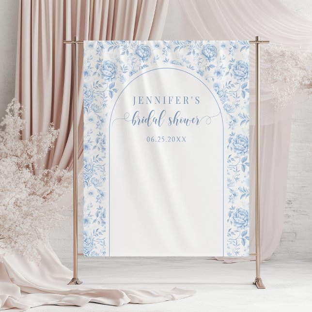 Tapiz Blue Toile Porcelain Floral Bridal Shower Backdrop (Subido por el creador)