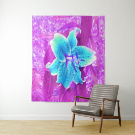 Tapiz Bonito Aqua Blue Stargazer Lily sobre el morado