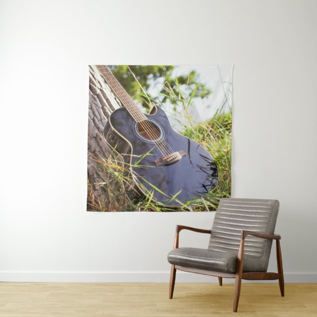 Tapiz Bonito Bass Guitar (In situ)