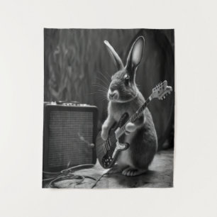 Tapiz Bunny tocando una guitarra