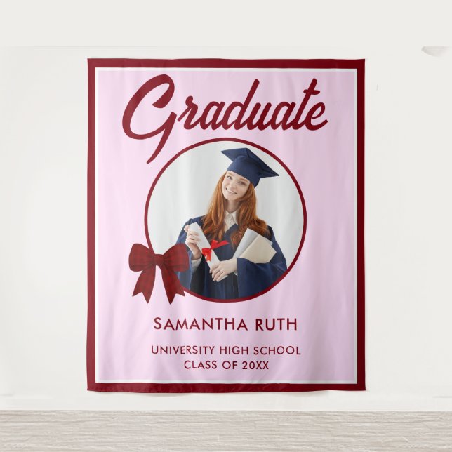 Tapiz Burgundy Gingham Bow Photo Graduation Backdrop (Anverso)