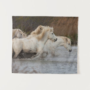 Tapiz Caballos Blancos de Camargue Corriendo en Agua