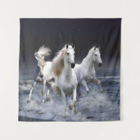 Caballos corriendo lanzando almohada
