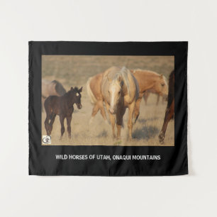 Tapiz CABALLOS SALVAJES de la tapicería MONTAÑAS de