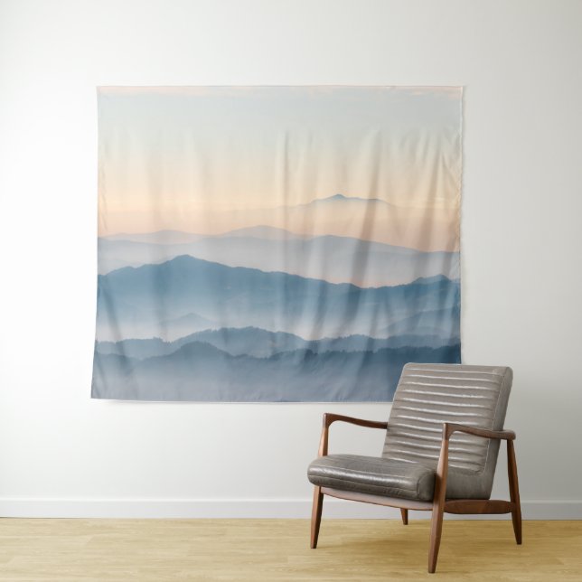 Tapiz Capas de niebla, colinas y montañas (In situ (horizontal))